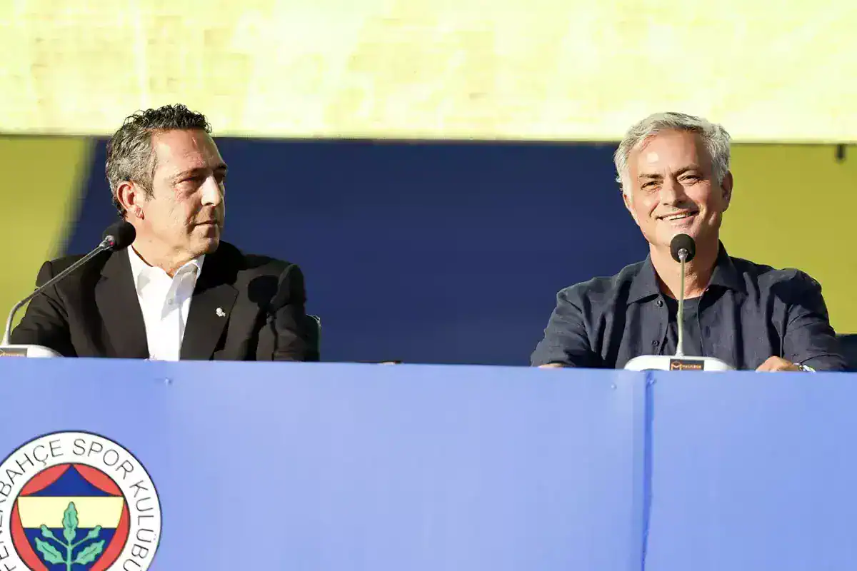 ali-koc-ve-jose-mourinho-arasinda-kritik-gorusme-18723347_6061_amp.jpg