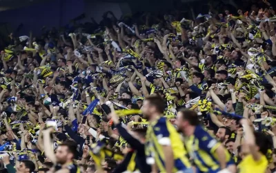 Dünyaca ünlü yıldız, Fenerbahçe’ye katılacağını açıkladı