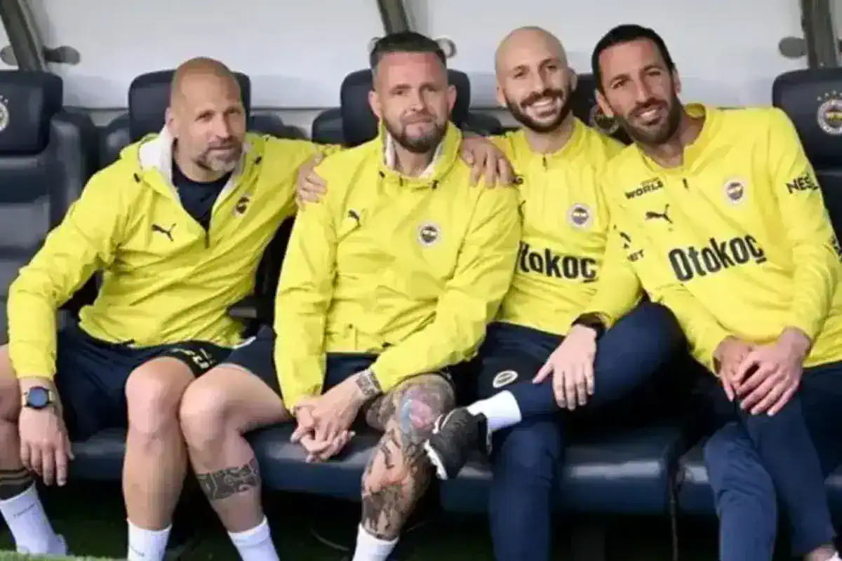 fenerbahce-den-ayrilan-2-isim-inter-e-imza-atti-18749915_8455_amp.jpg