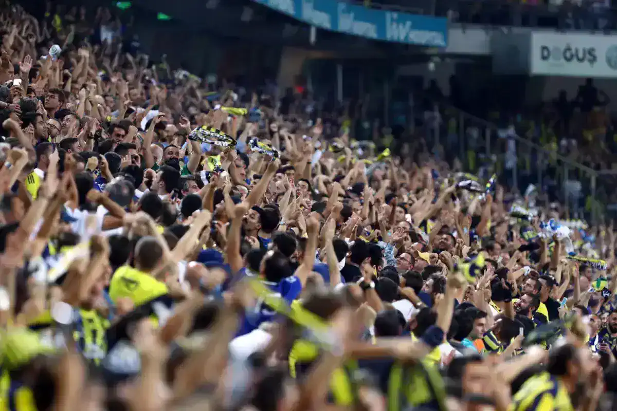 fenerbahce-den-john-duran-icin-teklif-18773643_4879_amp.jpg