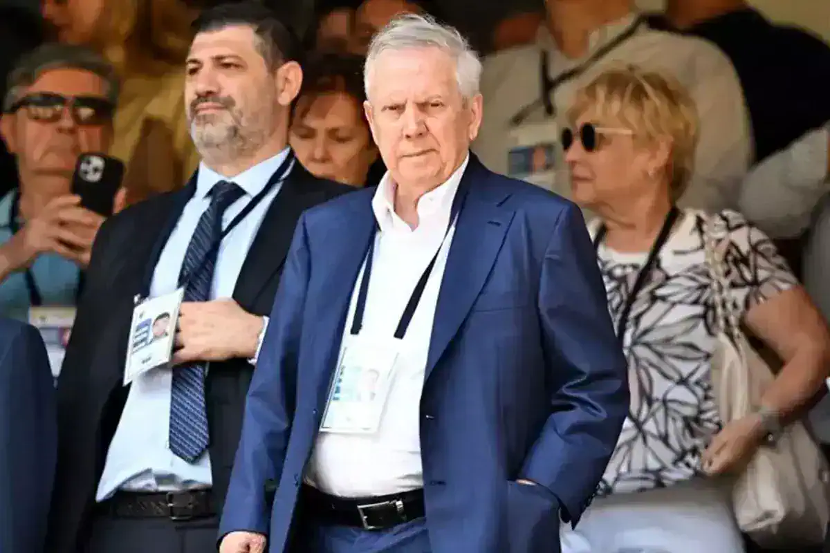 fenerbahce-transferde-gaza-basti-aziz-yildirim-18736184_352_amp.jpg