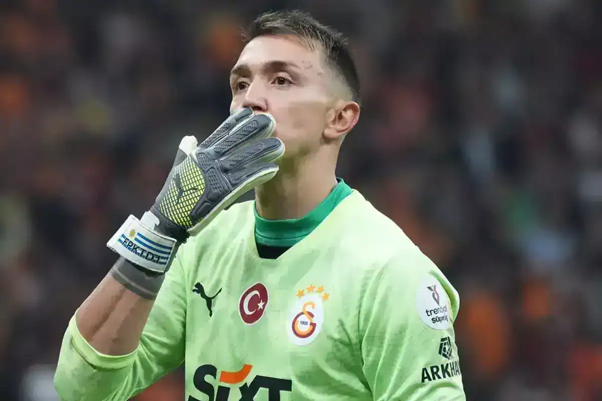 fernando-muslera-nin-yeni-takimi-belli-oldu-18742964_5766_amp.jpg