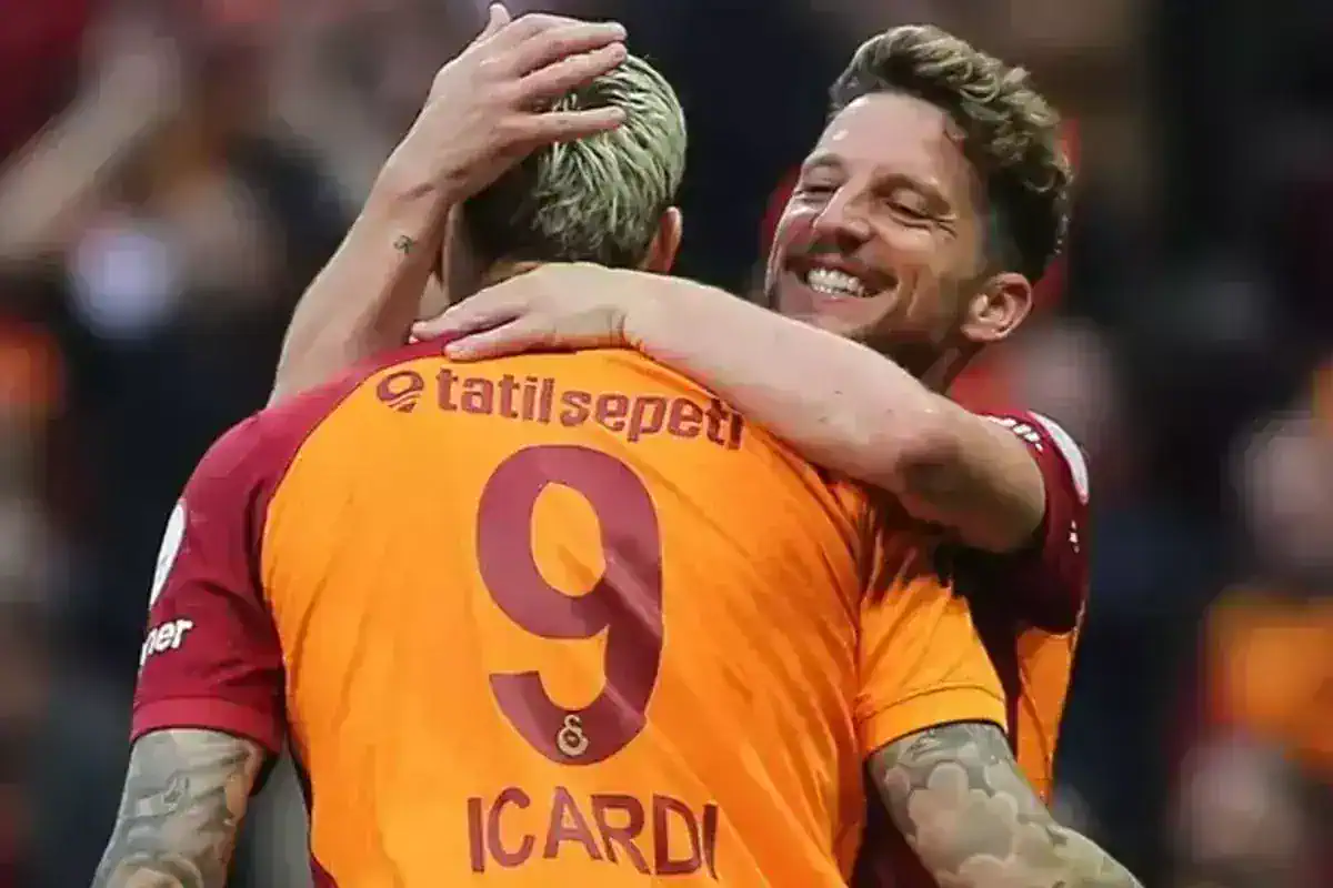 galatasaray-in-yildizi-futbolu-birakti-18777698_6999_amp.jpg