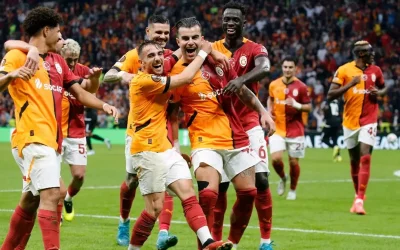 Galatasaray’ın yıldızına çılgın teklif geldi!