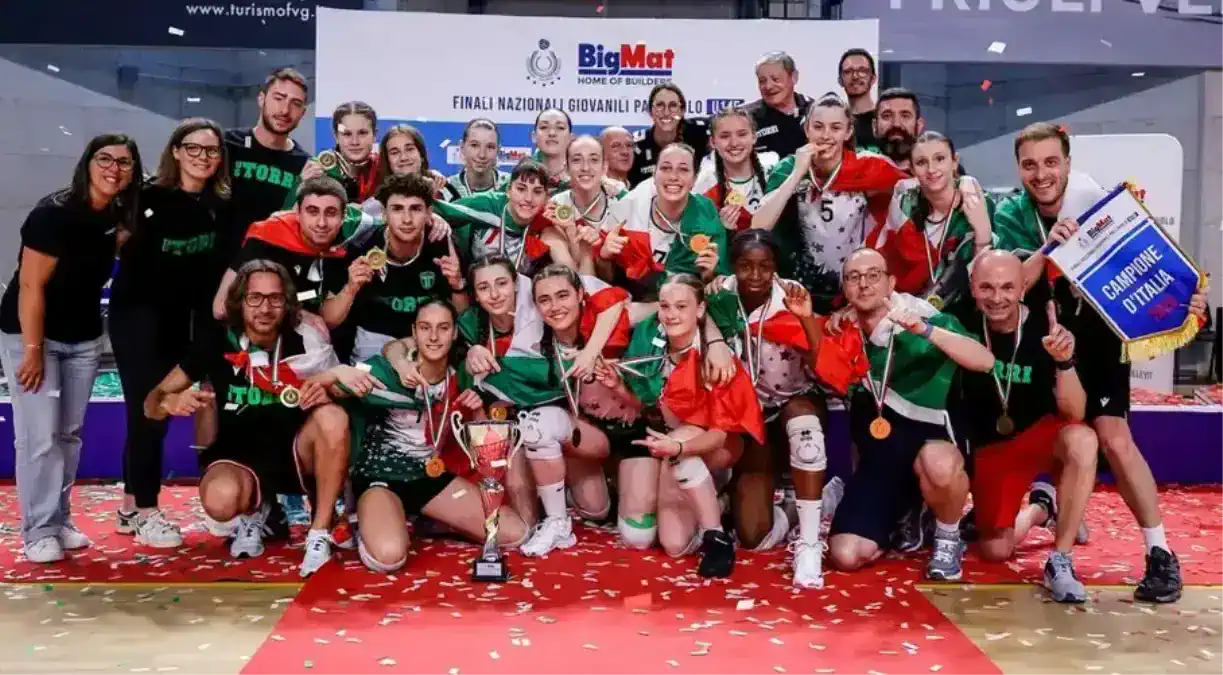 italya-kadin-voleybol-a-milli-takim-kadrosu-ve-18718806_9078_amp.jpg