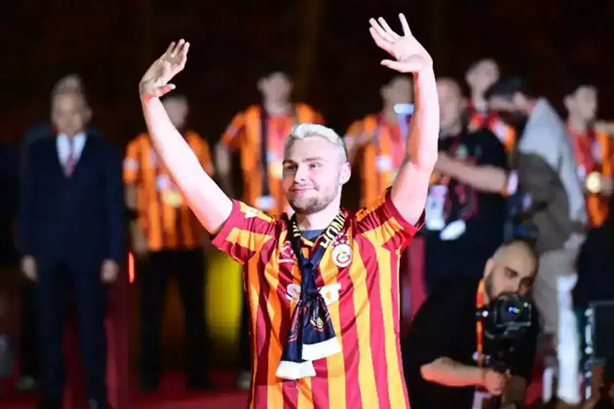 victor-nelsson-a-surpriz-talip-galatasaray-in-18702563_4629_amp.jpg
