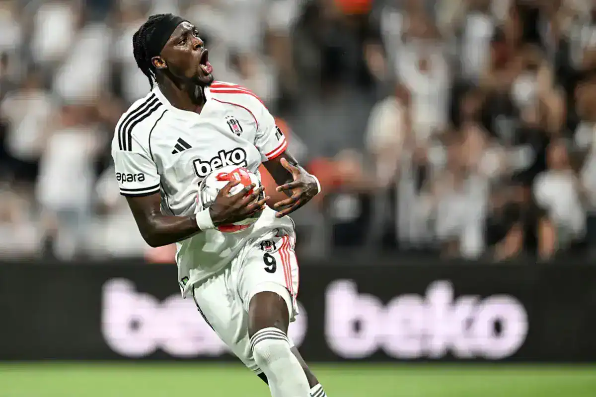 abraham-dan-shakhtar-donetsk-e-tepki-tur-bitmis-18881602_9553_amp.jpg