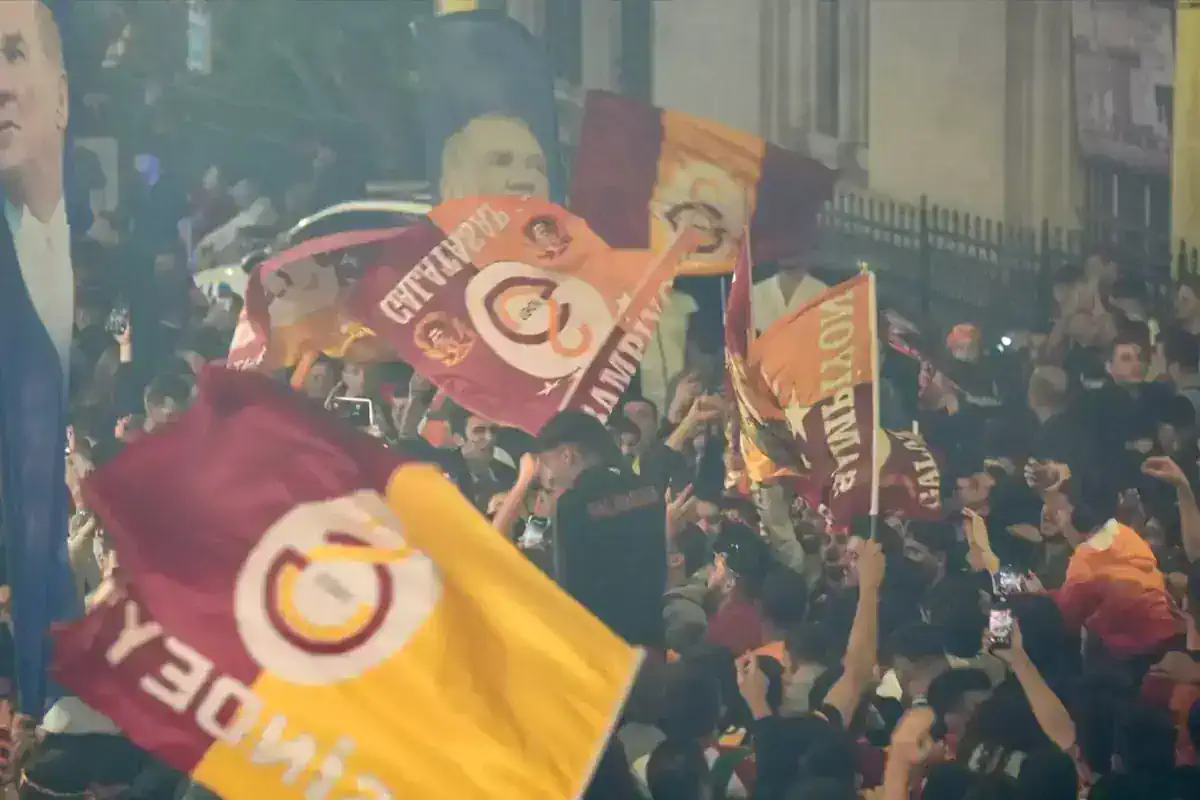 galatasaray-da-ayrilik-resmen-duyuruldu-18829977_6915_amp.jpg