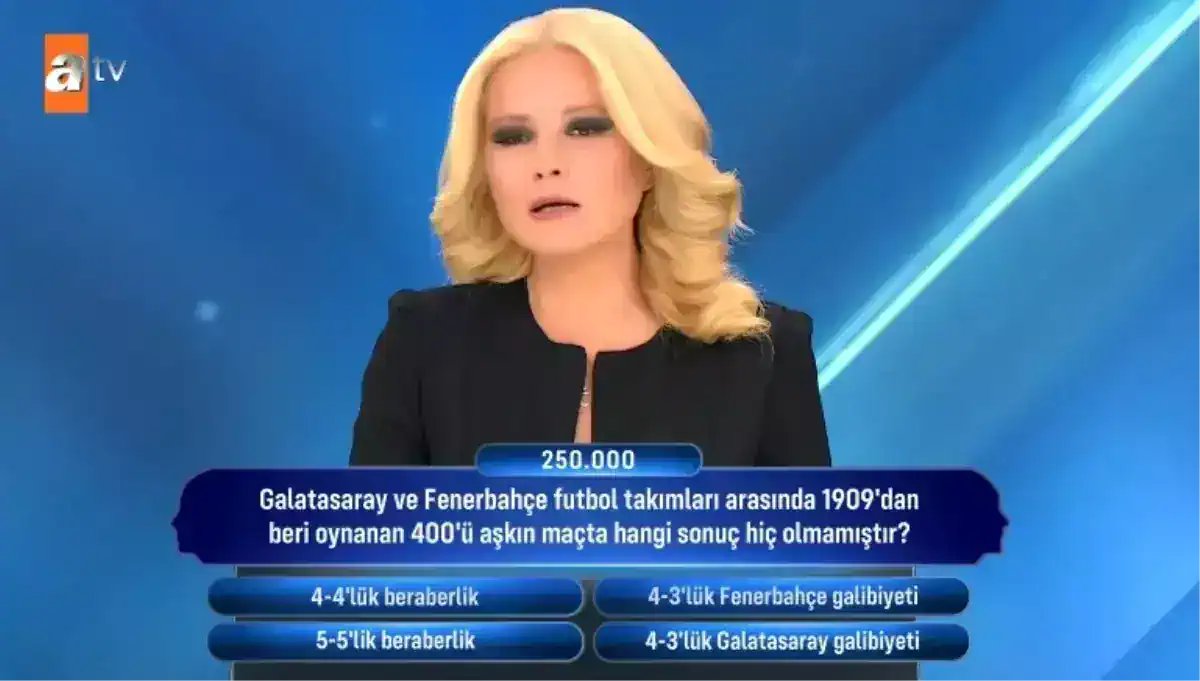 galatasaray-ve-fenerbahce-futbol-takimlari-18862128_2678_amp.jpg