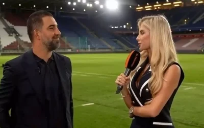 Arda Turan, spikerle göz temasını kesmedi!