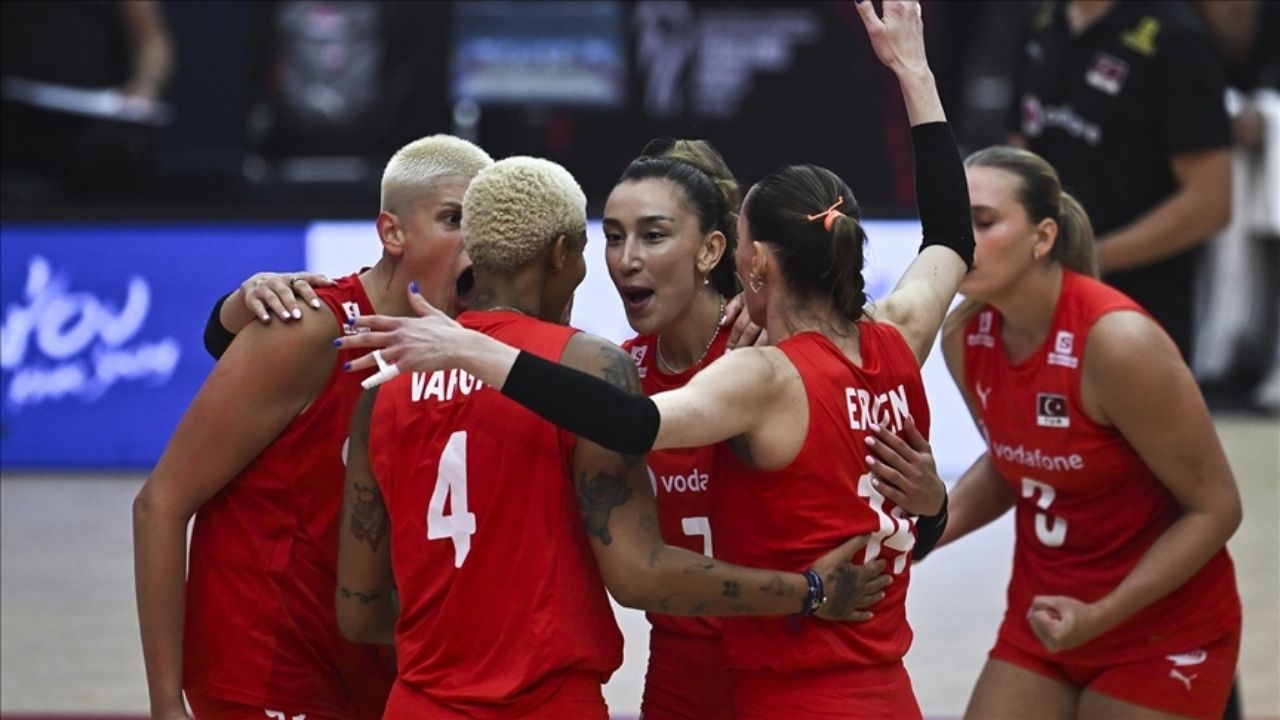 A Milli Kadın Voleybol Takımı Yarı Finalde Japonya ile Eşleşti