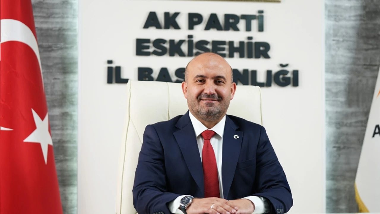 AK Parti Eskişehir İl Başkanı Albayrak, Milli Takımı Tebrik Etti