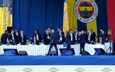 Fenerbahçe’de olağanüstü genel kurul toplantısı başladı