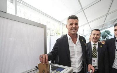 Sadettin Saran, Fenerbahçe Başkanlığı için oy kullandı.