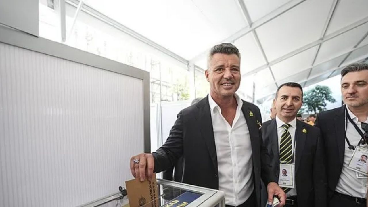 Sadettin Saran, Fenerbahçe Başkanlığı için oy kullandı.