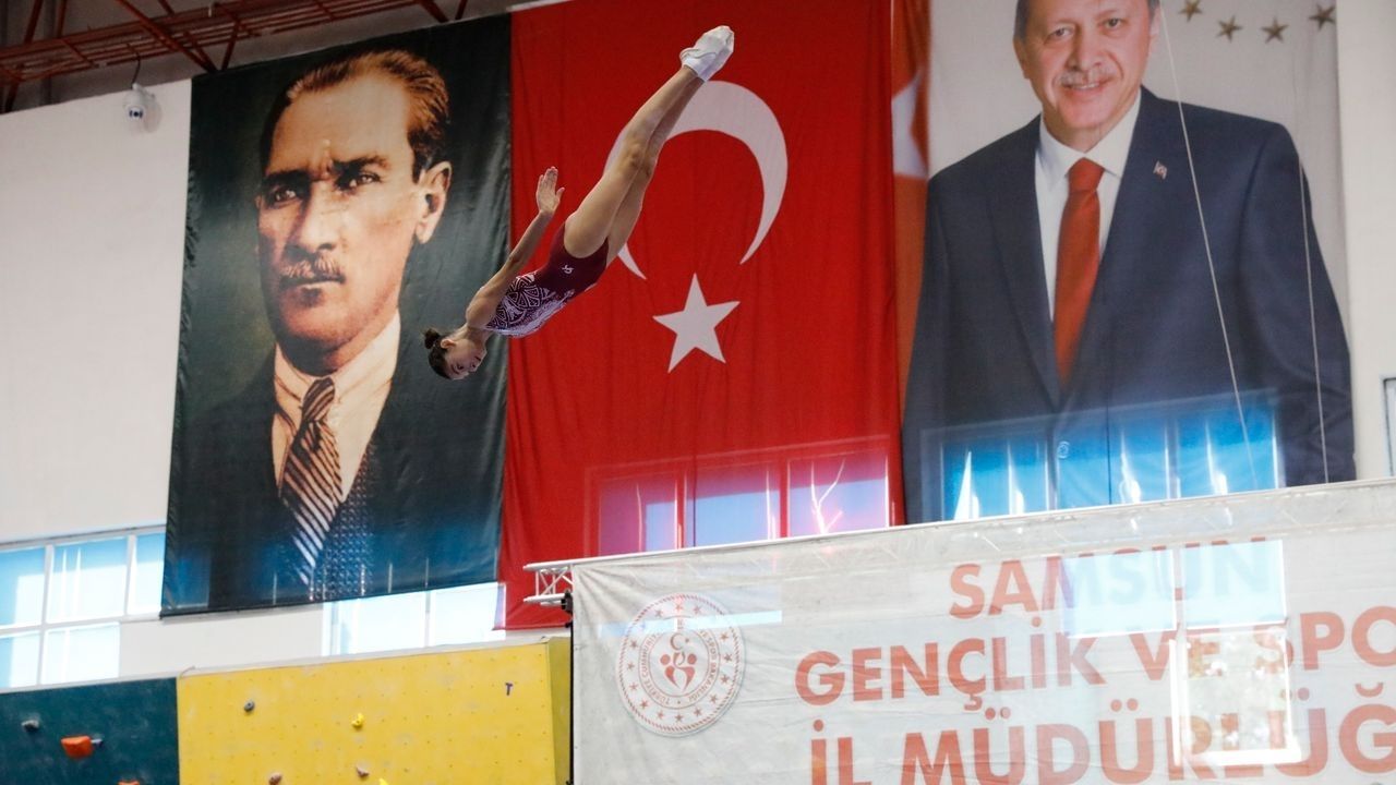 Samsun'da Trampolin Cimnastik Türkiye Şampiyonası Heyecanı