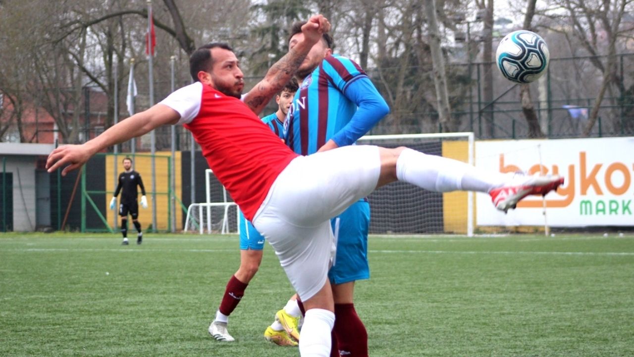 Yalova FK, Beykoz İshaklı Spor'u 4-3 mağlup etti.