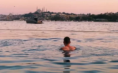 Başarılı futbolcu Boğaziçi’nden yetiştiği Galatasaray’a geri döndü.
