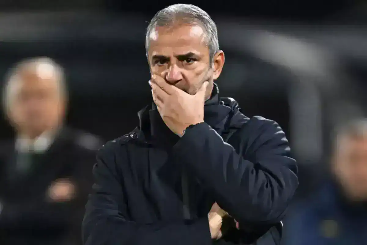 ismail-kartal-fenerbahce-taraftarini-ayaga-19055984_3986_amp.jpg