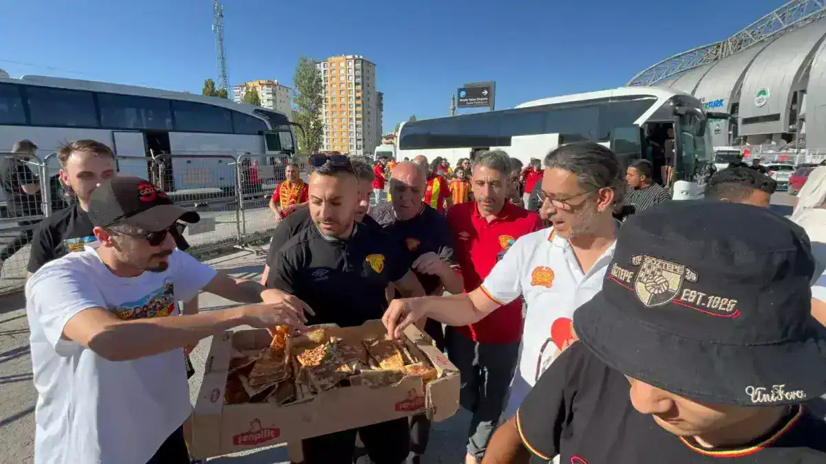 kayserispor-taraftari-deplasmana-gelen-goztep-19047447_amp.jpg