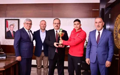 Muaz Erdem Madran, Dünya Şampiyonu unvanını kazandı.