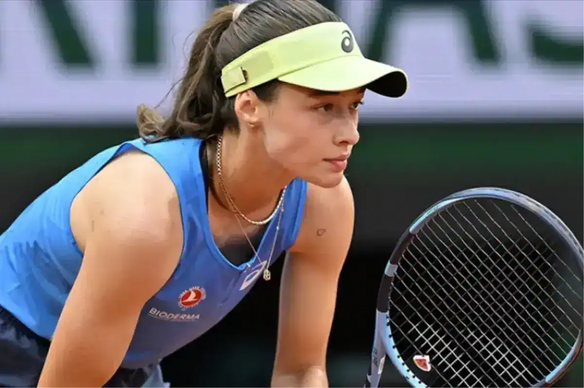 zeynep-sonmez-t-maria-tenis-maci-canli-izleme-19030807_6174_amp.jpg