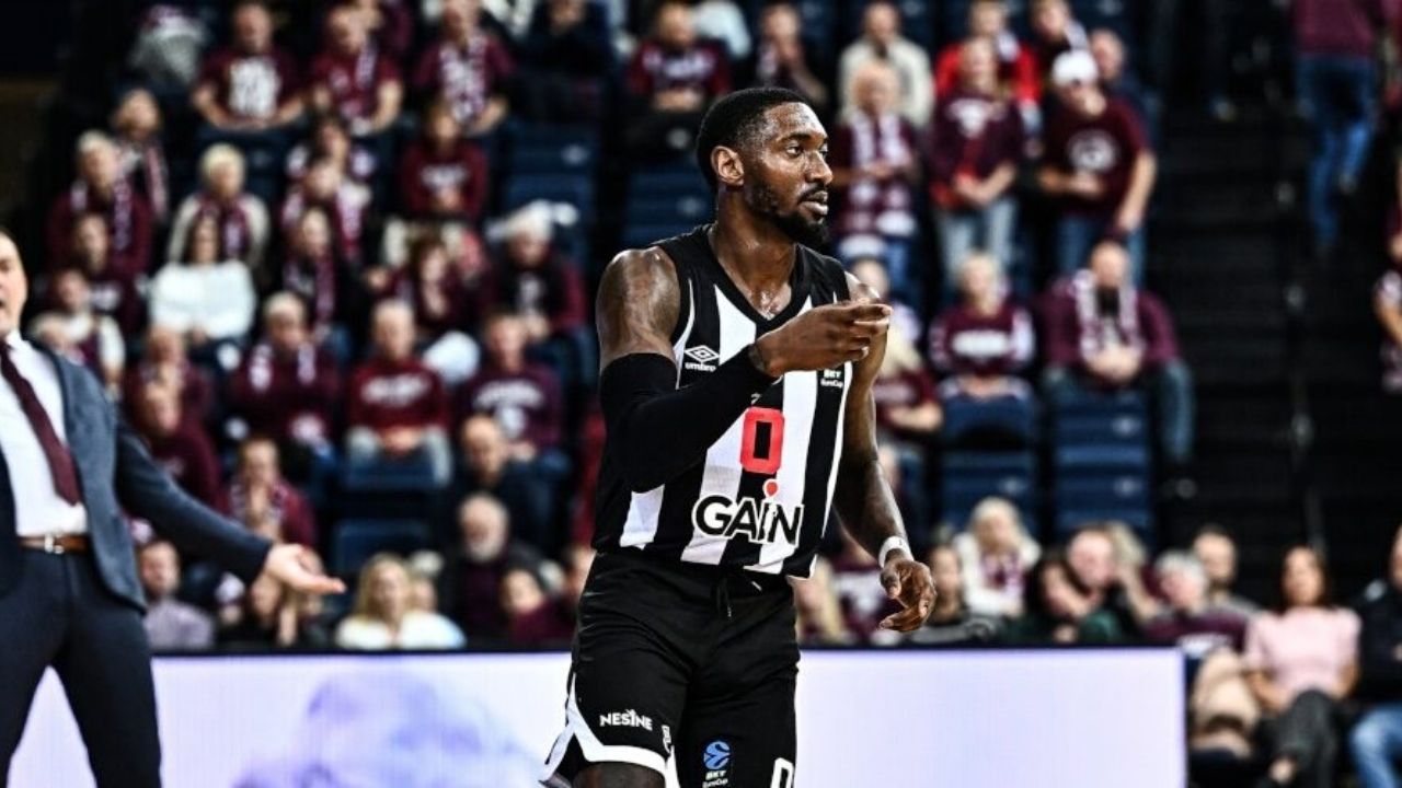 Beşiktaş Basketbol, Lietkabelis deplasmanında kaybetti