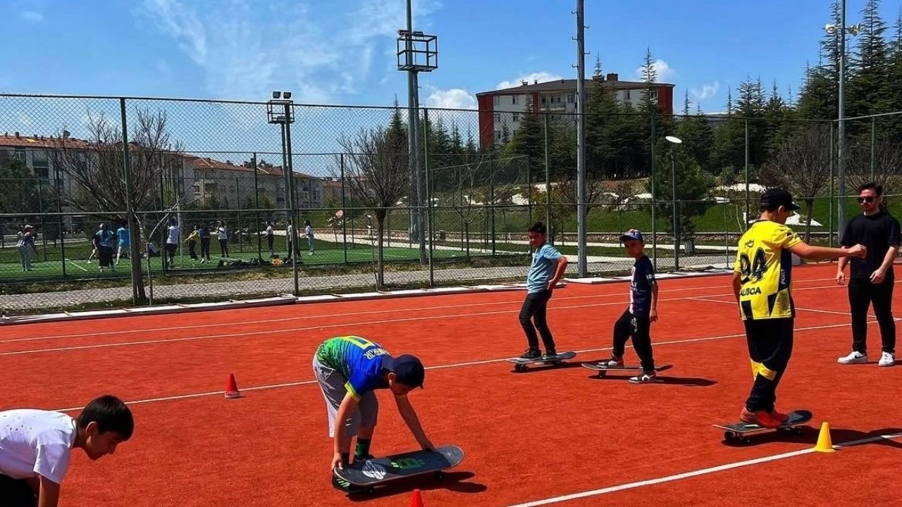 Elazığ'da Kaykay ve Paten Sporu Artık Aktif!