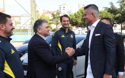 Fenerbahçe Başkanı Saran Futbol Akademisinde!