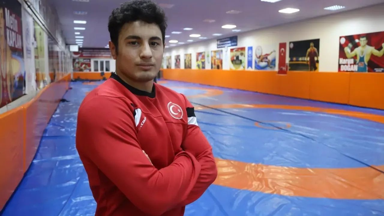 Muhammed Halit Ozmuş, U23 Dünya Güreş Şampiyonası'nda Finalde (1)