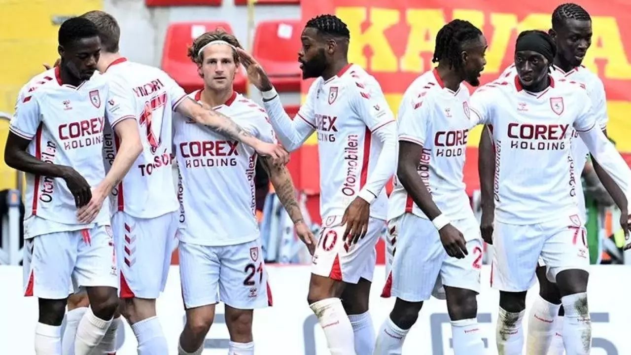 Samsunspor, Dinamo Kiev Karşısında Kadroda Değişiklik Yaptı