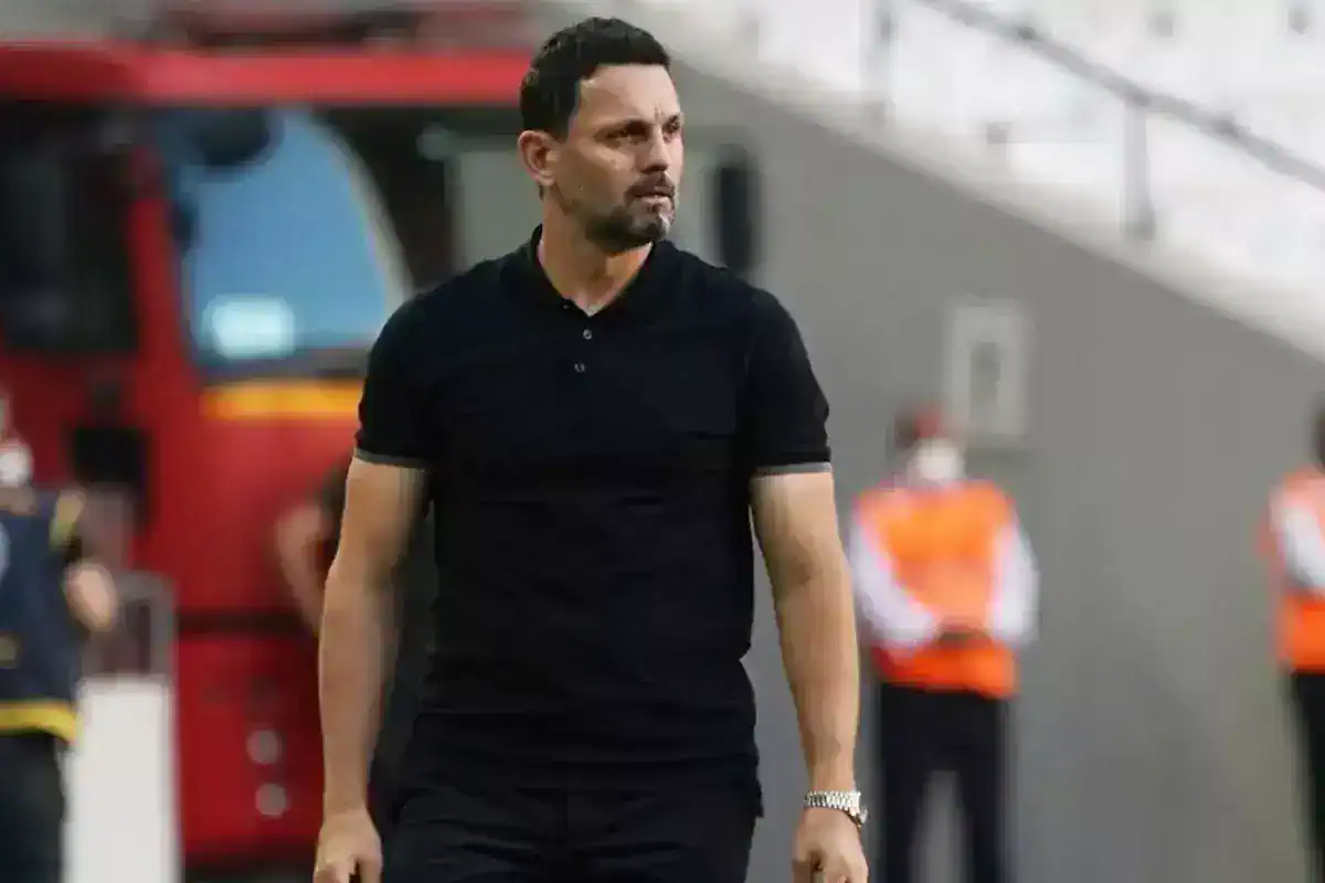 antalyaspor-teknik-direktor-erol-bulut-ile-19138925_8741_amp.jpg