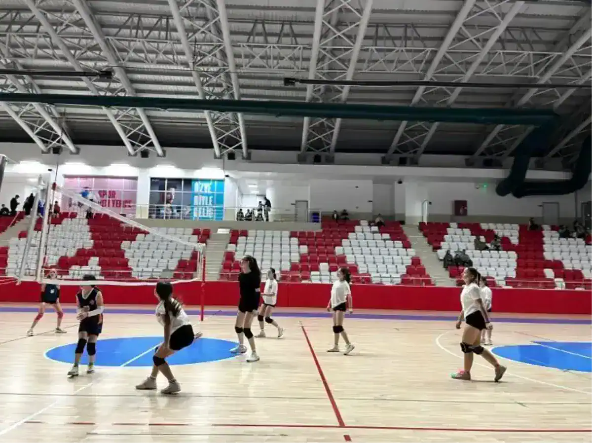 bozuyuk-te-gencler-voleybol-sahasinda-bulustu-19170064_amp.jpg