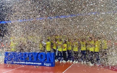 Fenerbahçe Medicana, AXA Sigorta Kupası’nda Zafer Kazandı