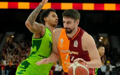 Galatasaray, Tofaş’ı 93-91 mağlup ederek sezonun ilk galibiyetini aldı.