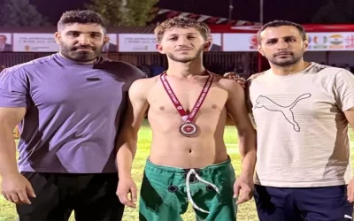 Hakkarili Bedirhan Durğun, Şalvar Güreşi Türkiye Şampiyonası’nda bronz madalya kazandı.