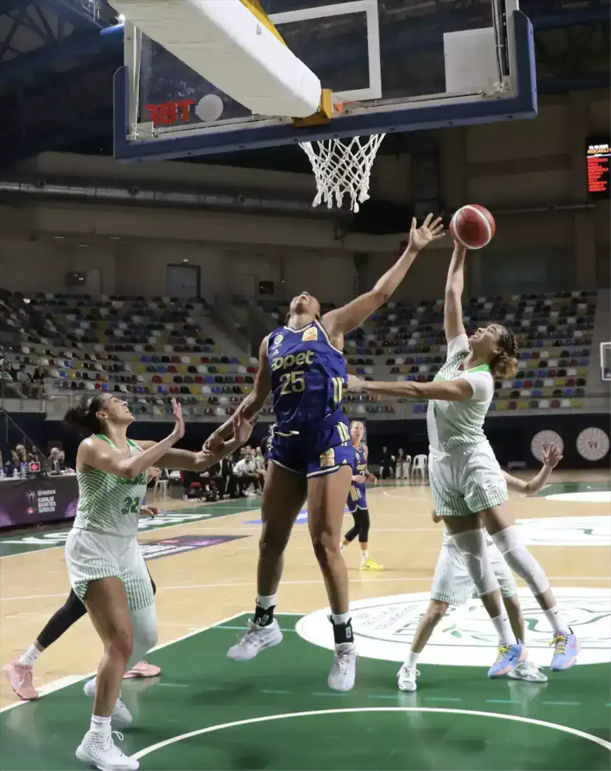 halkbank-kadinlar-basketbol-super-ligi-19162137_amp.jpg