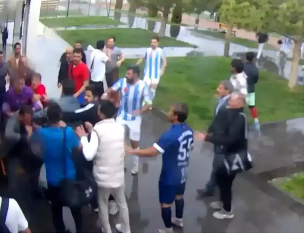 yenildikleri-takimin-futbolculari-tarafindan-19186984_amp.jpg