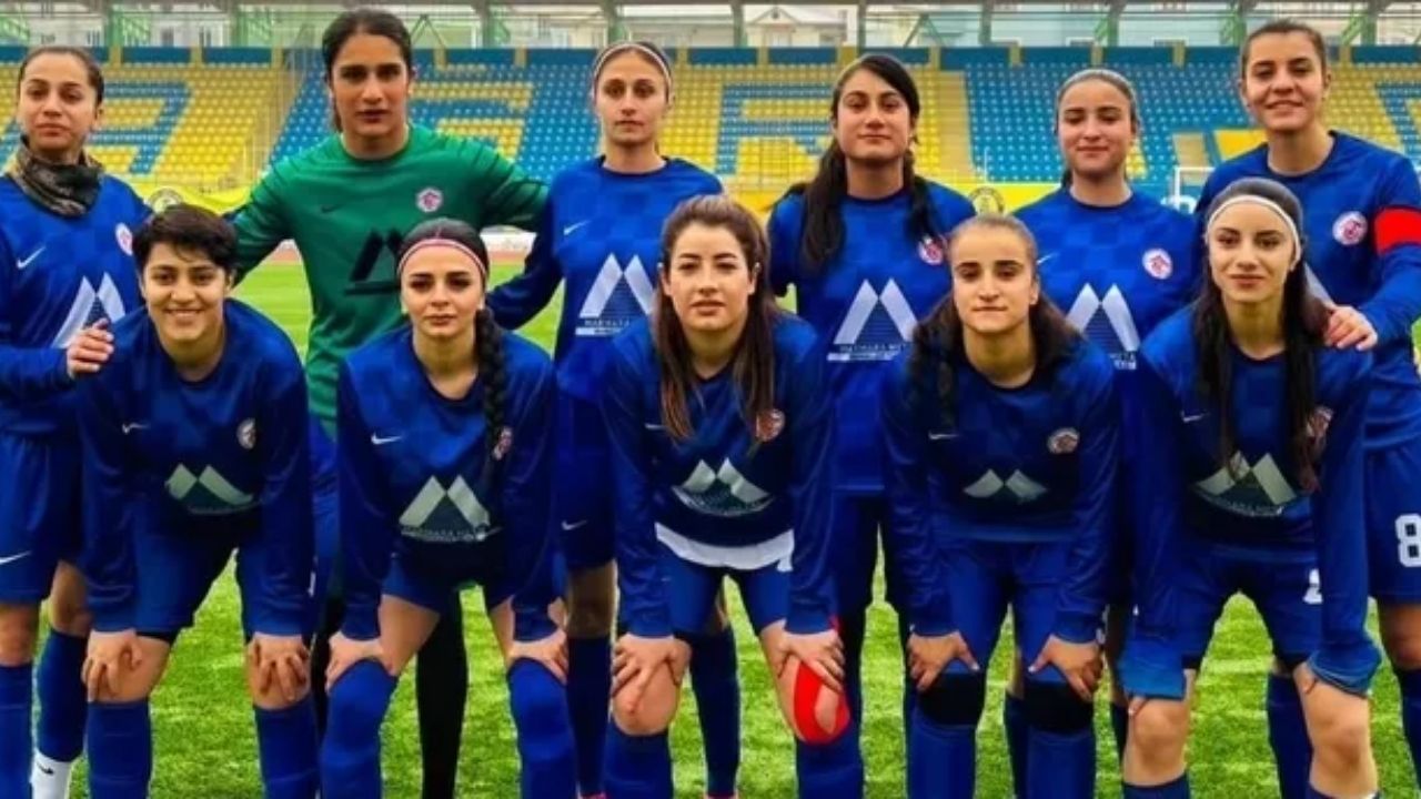 Ağrı Kadın Futbol Takımı Beklenmedik Zafer Kazandı!