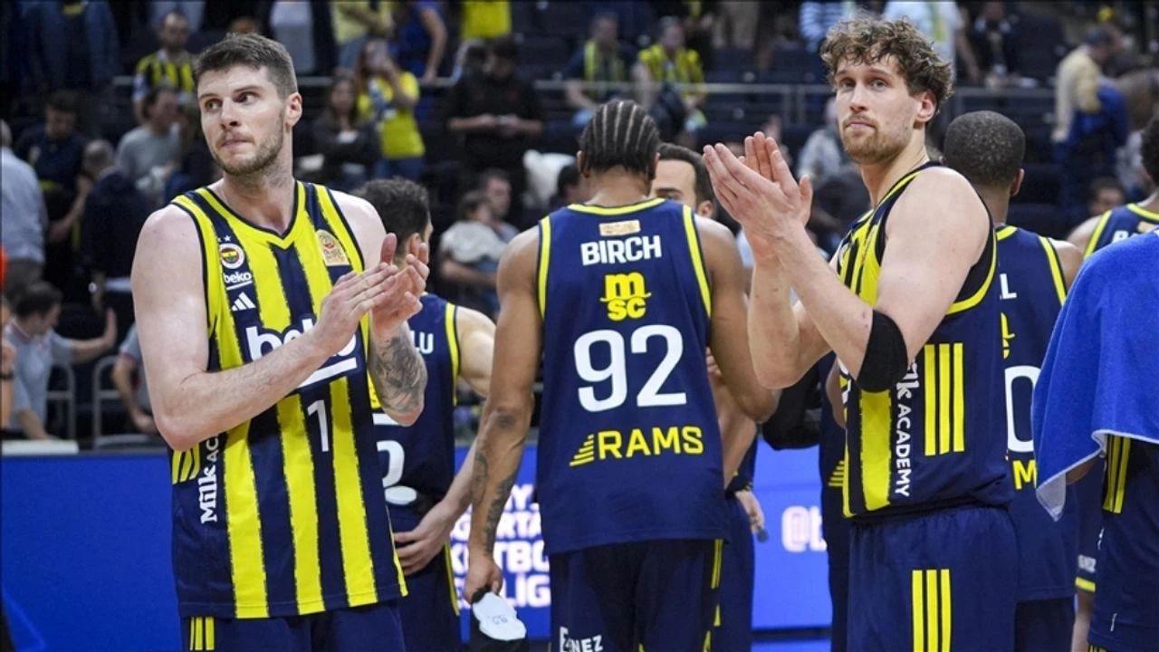 Fenerbahçe Beko Almanya'ya Gitti, EuroLeague Maçlarına Hazırlanıyor