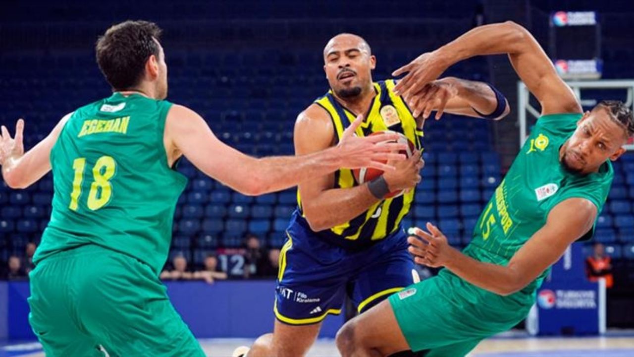 Fenerbahçe Beko, Esenler Erokspor'u 94-80'lik skorla geçti