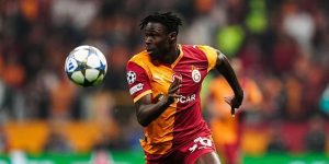 Galatasaray’da Singo sakatlandı, İcardi sahaya girdi