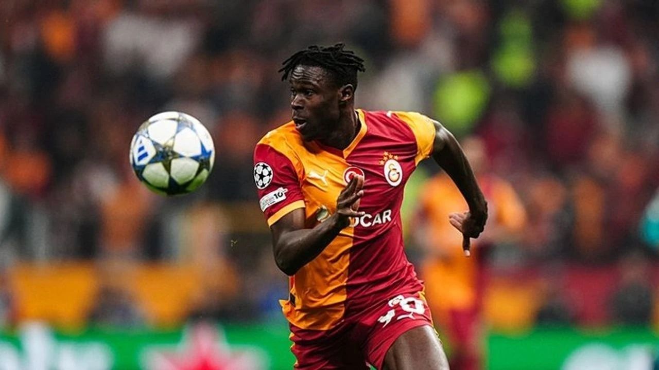 Galatasaray'da Singo sakatlandı, İcardi sahaya girdi