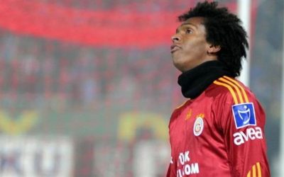 Galatasaray’ın eski yıldızı barbekü partisinde polis tarafından gözaltına alındı