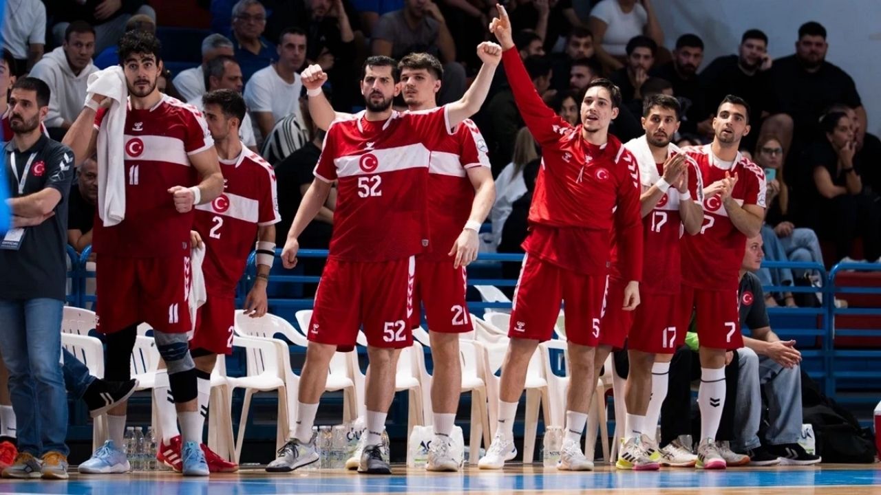 Milli Erkek Hentbol Takımı Güney Kıbrıs Maçına Hazırlanıyor