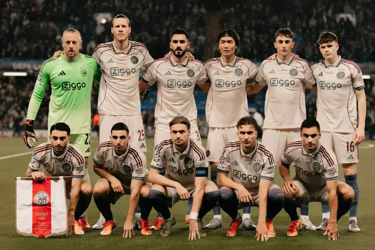 ajax-galatasaray-i-eski-besiktasli-ile-yikmak-19223078_8719_amp.jpg