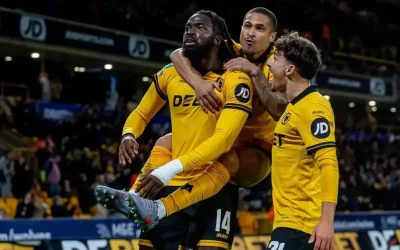 Dev Adam! Fenerbahçe, 2 metrelik Osimhen’i transfer etti.