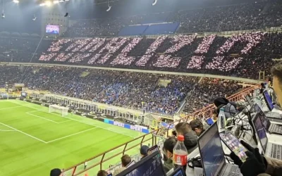 Telefon ışıklarıyla yapılan koreografi: Futbol tarihinde bir ilk