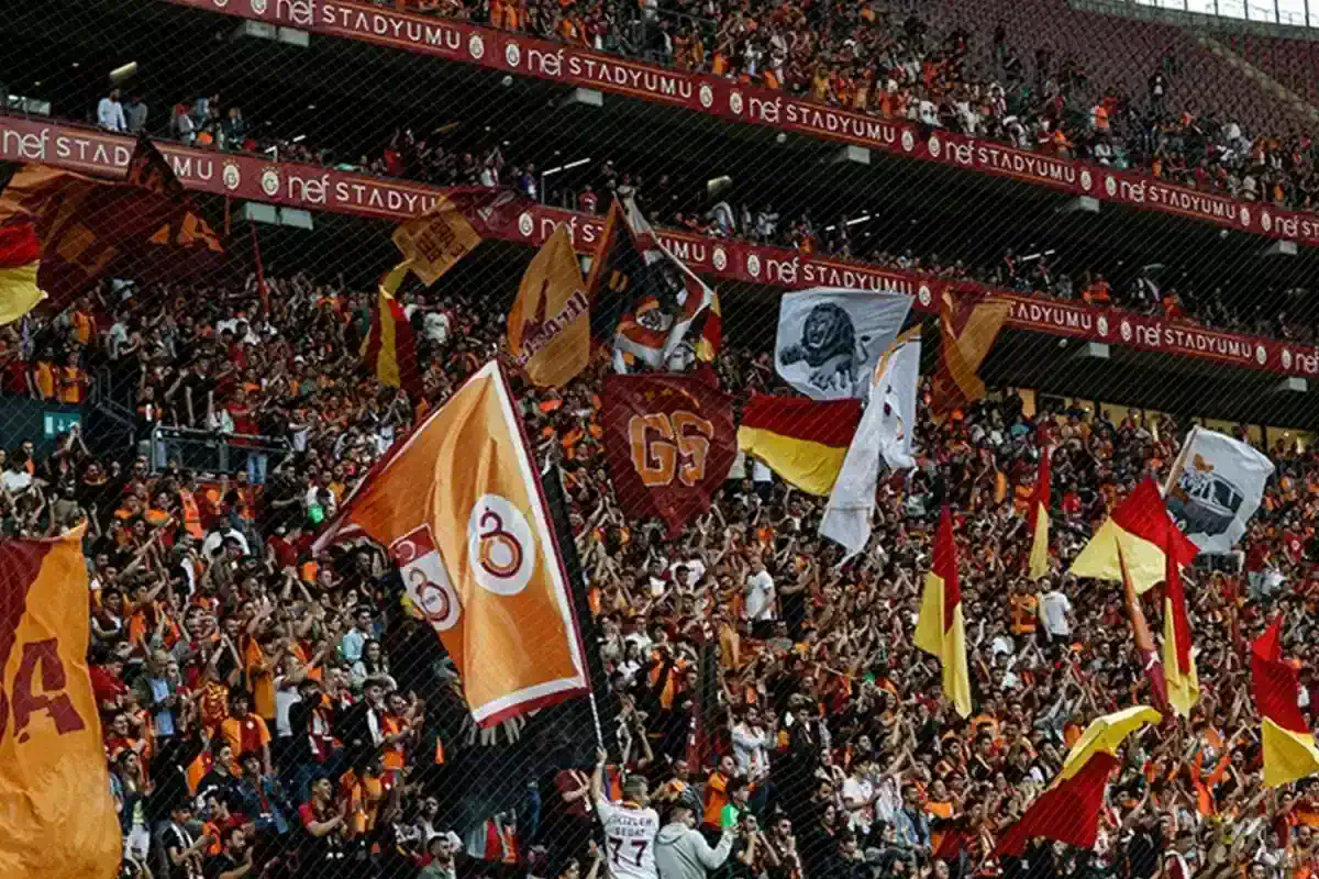 galatasaray-ve-roma-19-yasindaki-yildiz-icin-19290382_2370_amp.jpg