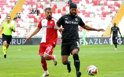 Manisa FK, Sivasspor karşısında yenilerek tehlike bölgesine düştü
